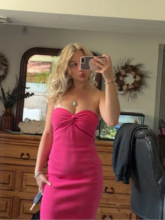 Dresses & Skirts - Hot pink tight dress